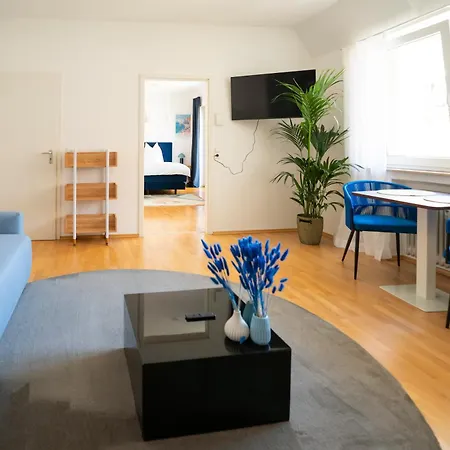 Blauwal - W14, Zentral In Bahnhofsnaehe, Balkon, Kueche Apartamento *
