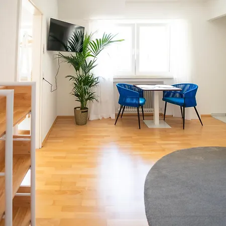 Blauwal - W14, Zentral In Bahnhofsnähe, Balkon, Küche Apartamento Ulm